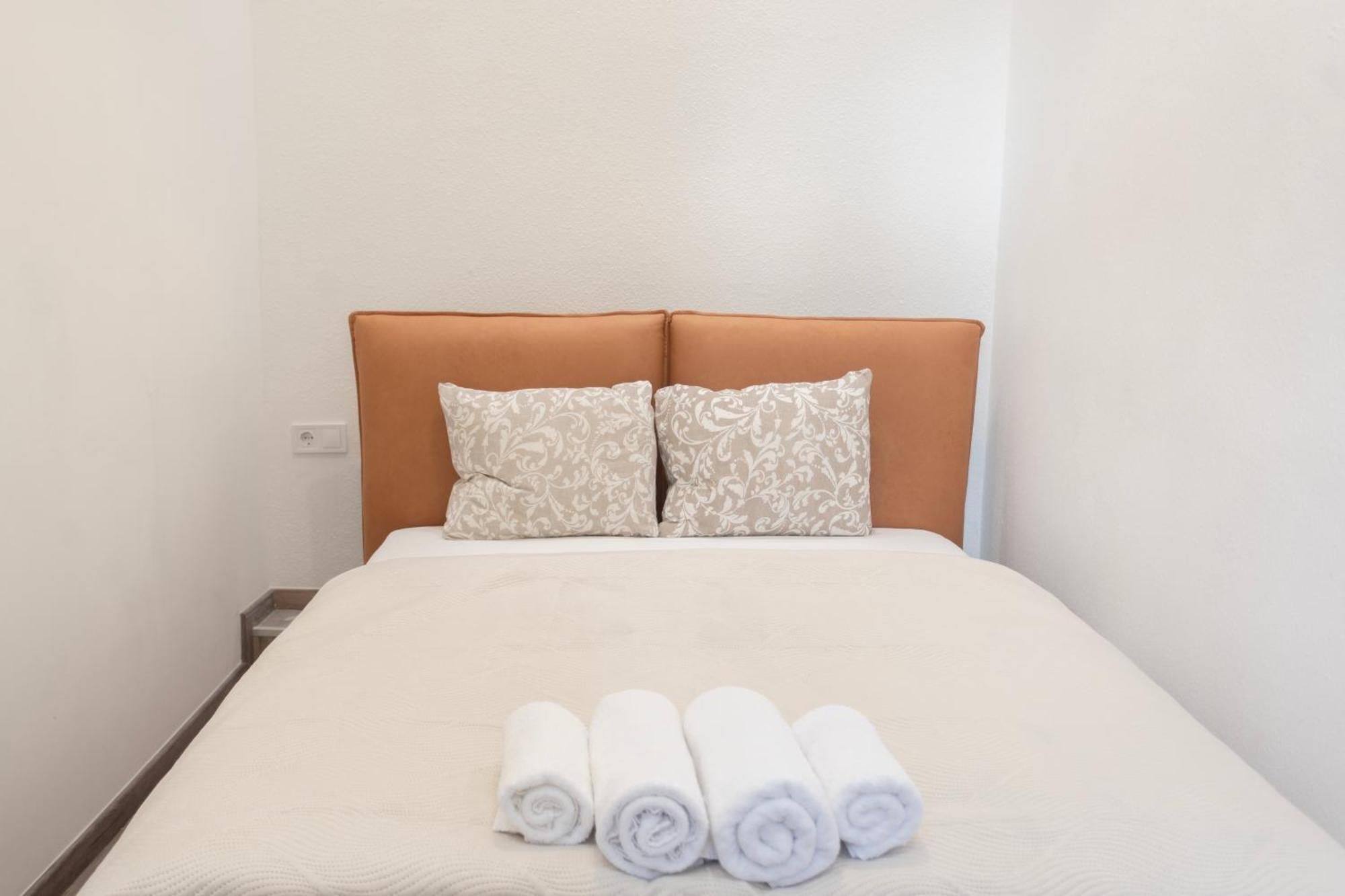 Apartment Cozy Center E40 *